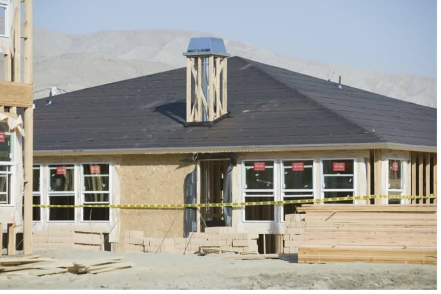 Pros And Cons of Multi-Story Roofs and Single Story Roofs