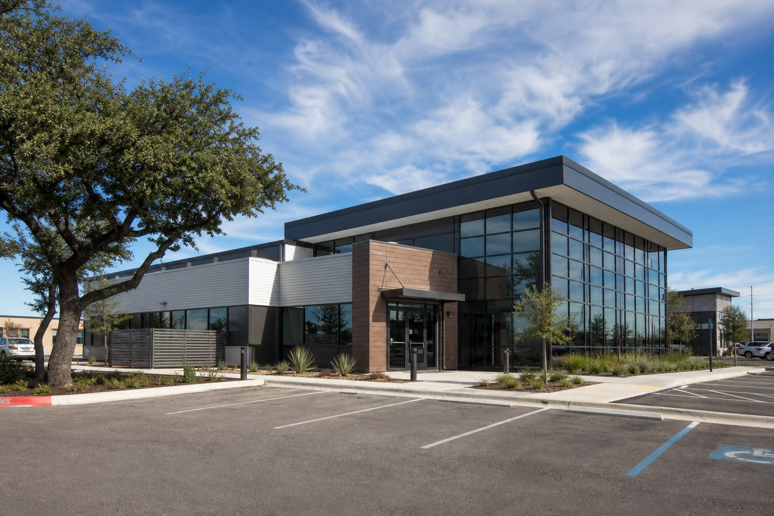 Commercial roofing services
