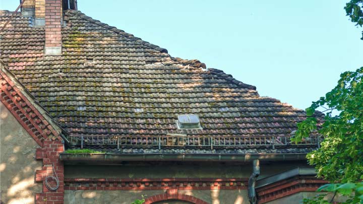 Old tile roof with leaks